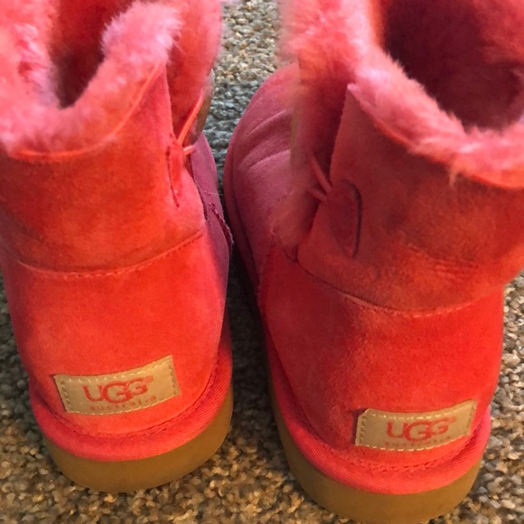 UGG style Bailey button - Picture 2 of 5